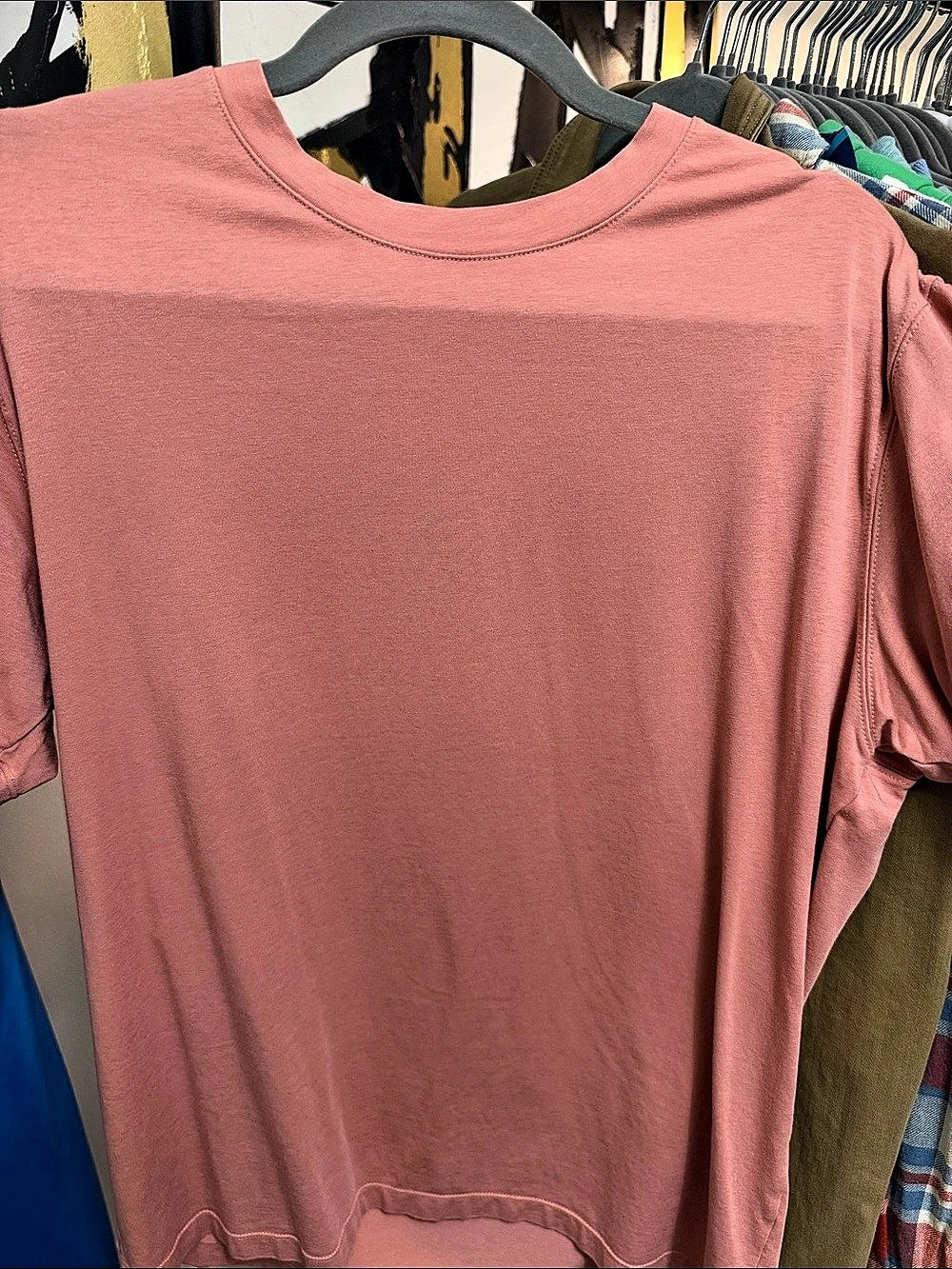 Cotton Blend Short Sleeve Men’s Tee Like New